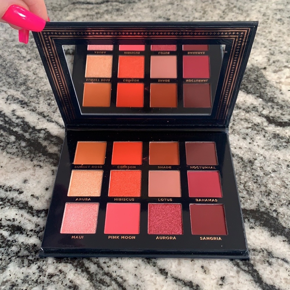 Brand New ACE BEAUTE Scarlet Dusk Eyeshadow Palette